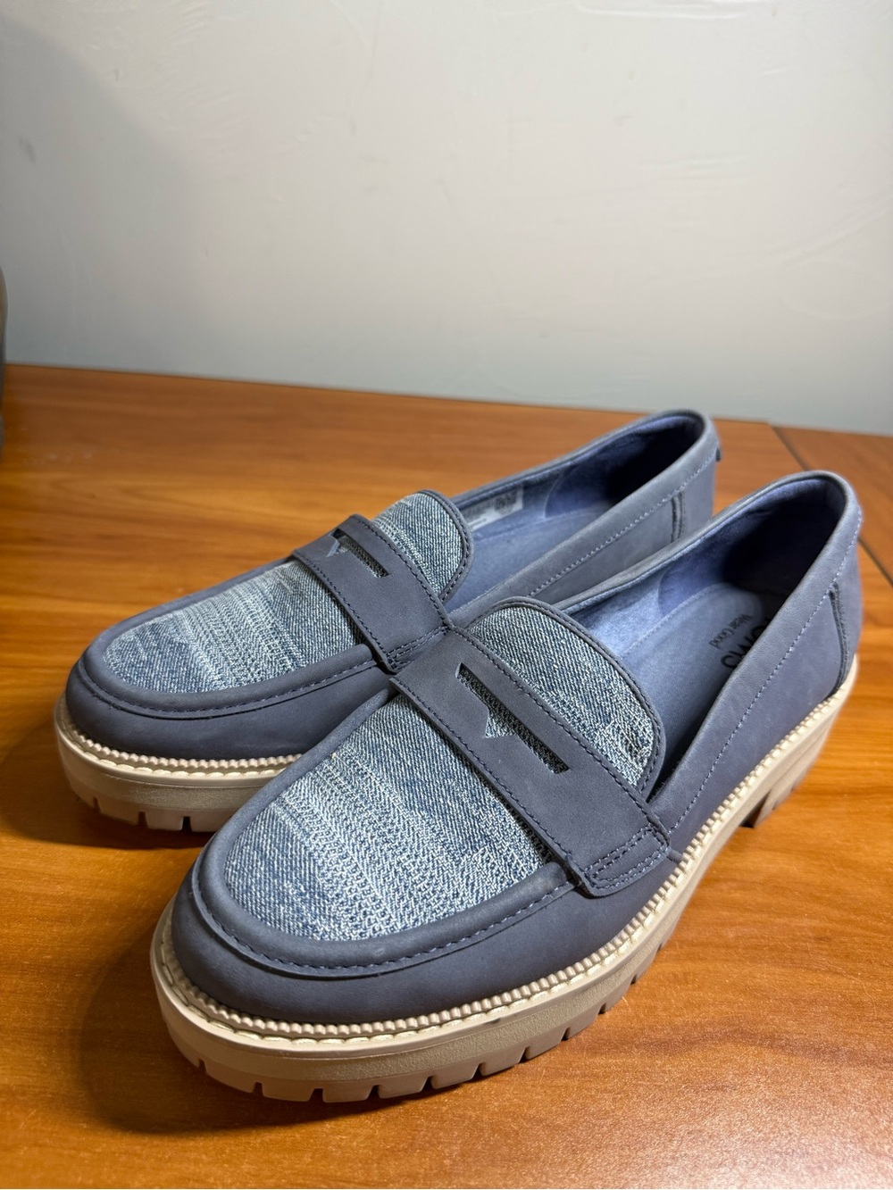 Toms Cara Platform Chunky Lug Sole Loafer Blue Denim Fabric Academia Casual W9